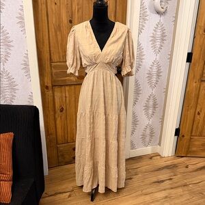 Women's Tan V-Neck Puff Sleeve Maxi Dress
